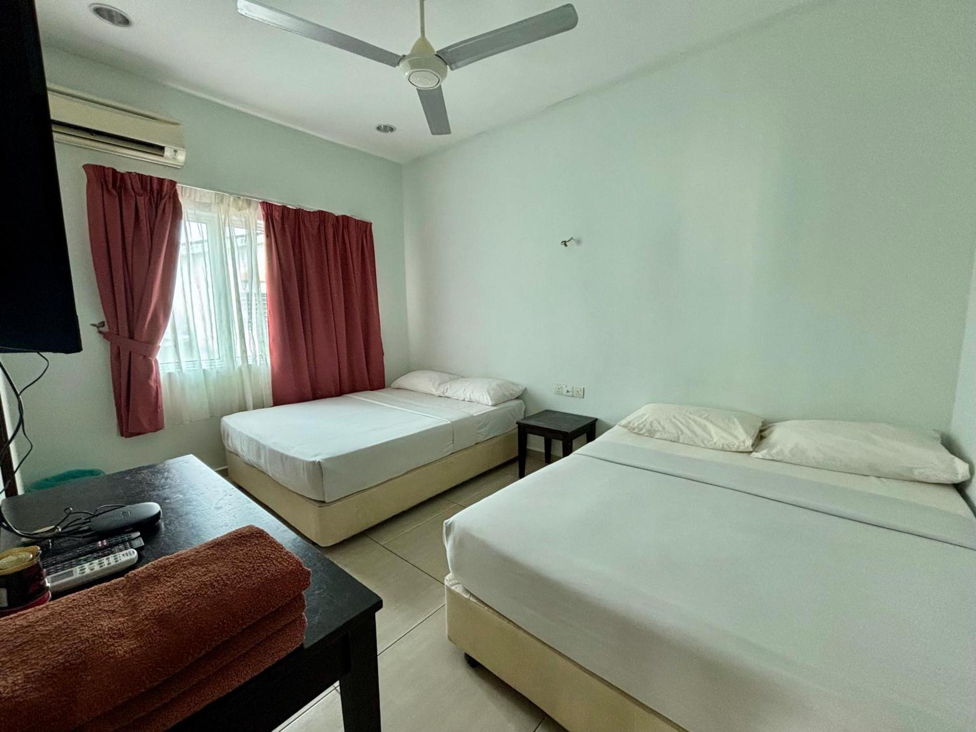 Meng Meng Guesthouse Kuantan Ngoại thất bức ảnh