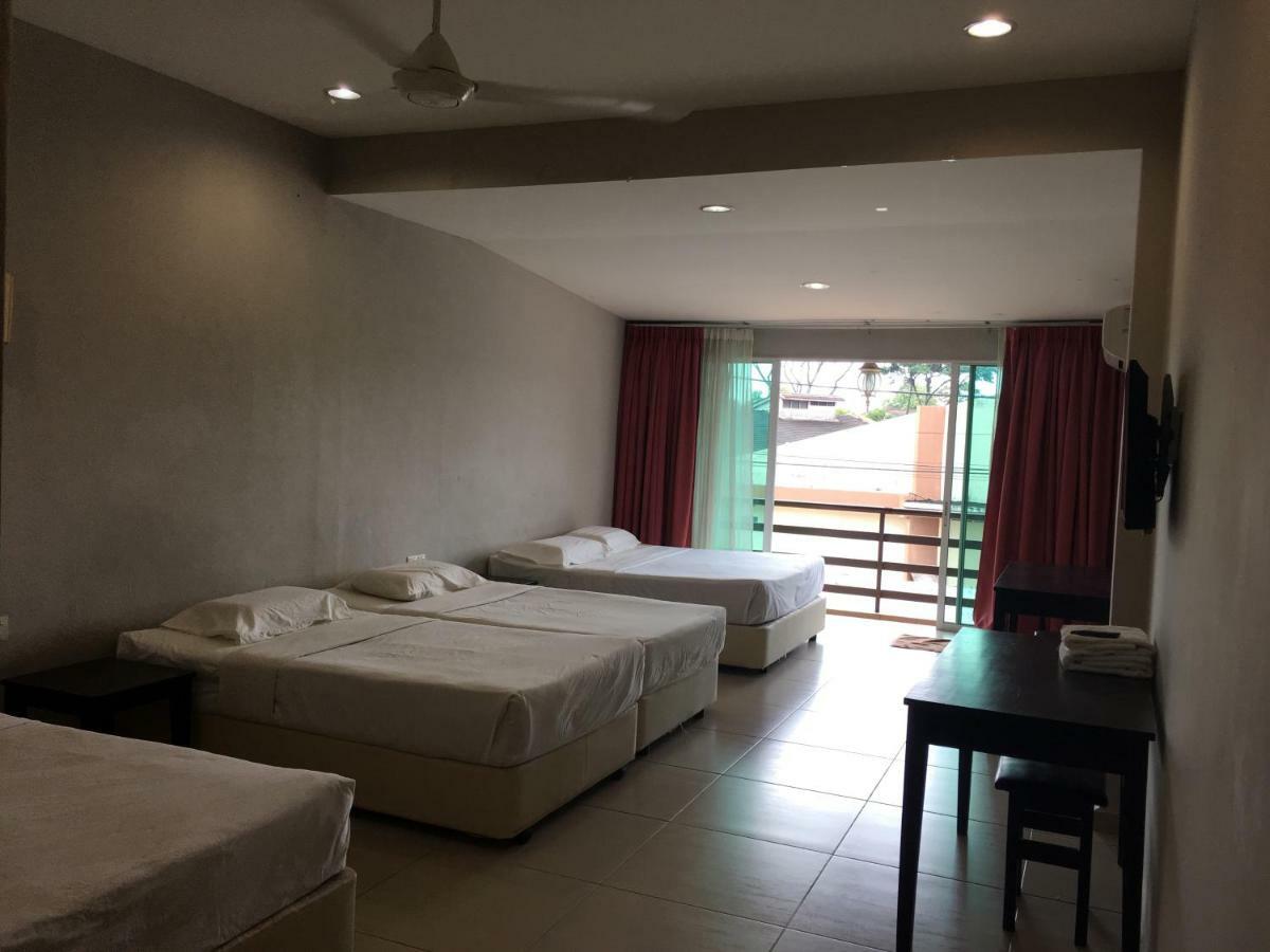 Meng Meng Guesthouse Kuantan Ngoại thất bức ảnh